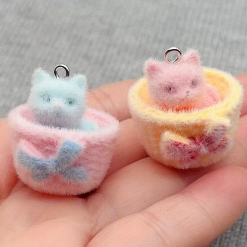 Drop Earrings - 4 colgantes de gato de resina