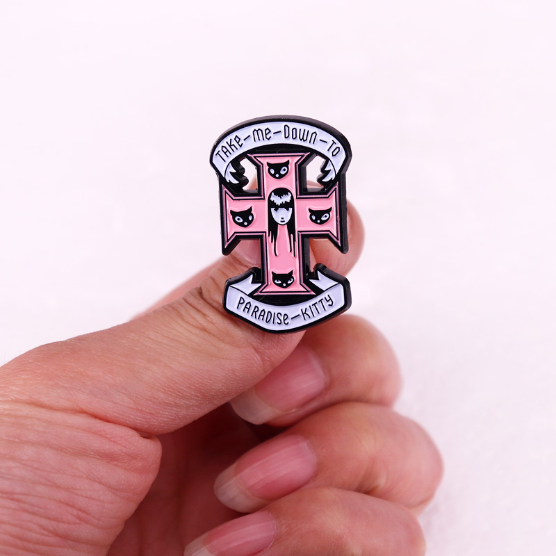 Pin de esmalte con insignia de - Paradise Jewelry & Watches Llc Miami Photos reseña y precio
